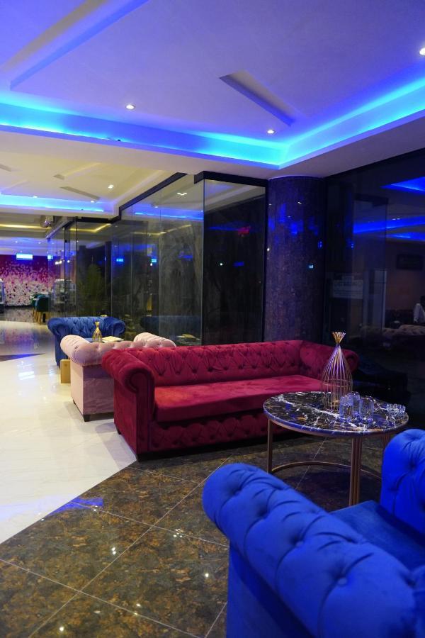Nueva Hotel Islamabad Exterior photo