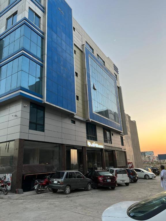 Nueva Hotel Islamabad Exterior photo