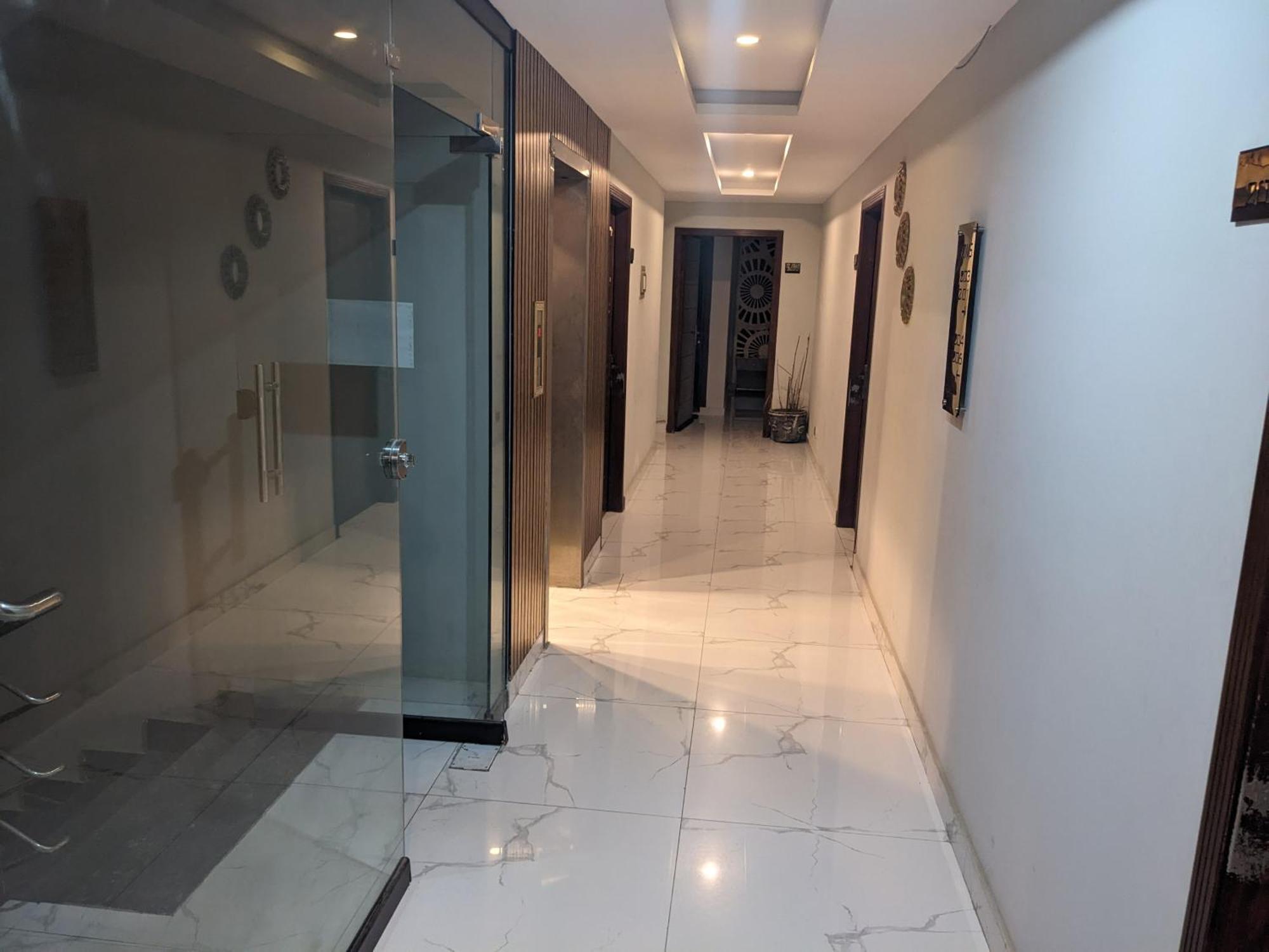Nueva Hotel Islamabad Exterior photo