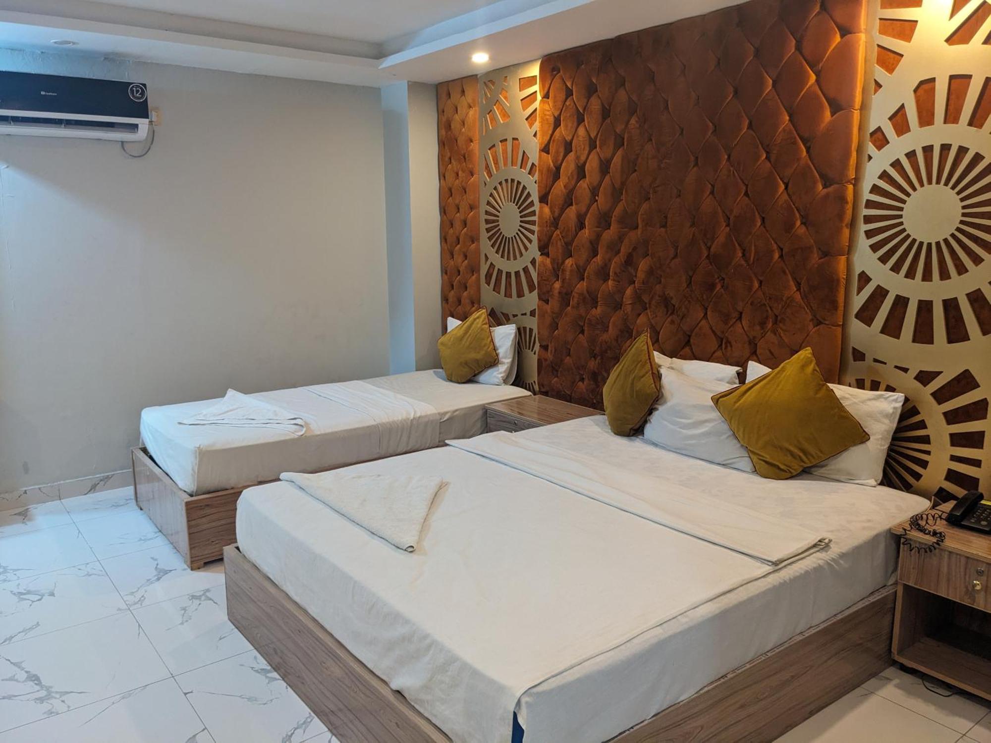 Nueva Hotel Islamabad Exterior photo