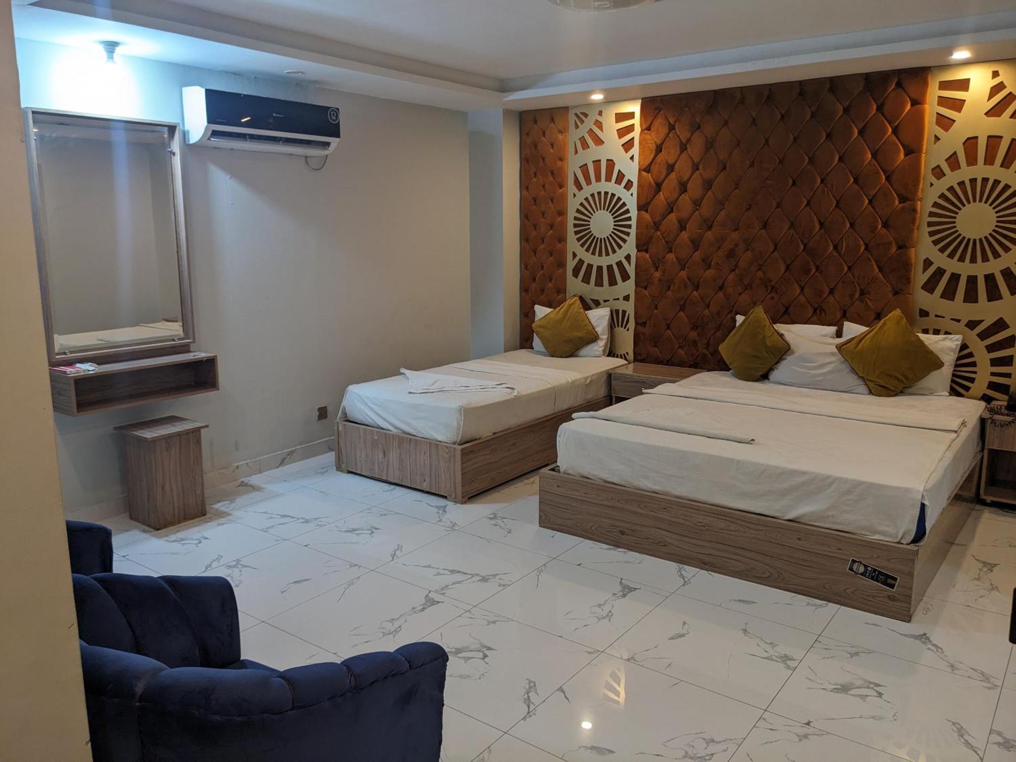 Nueva Hotel Islamabad Exterior photo